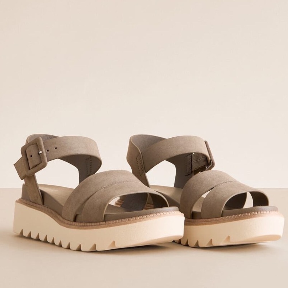 MIA Jovie Taupe Faux Leather Platform Wedge Sandals Womens Sz 9M New